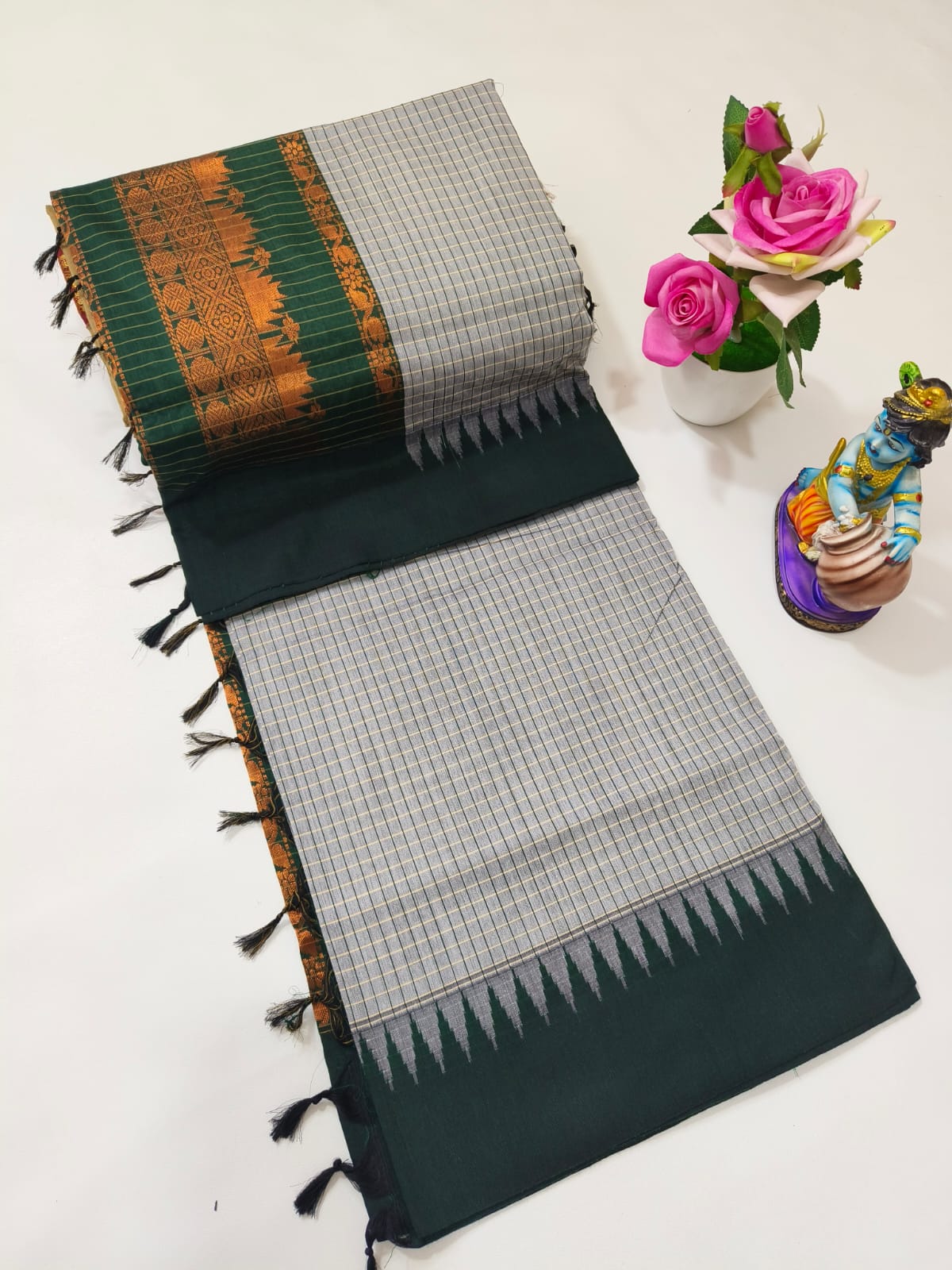 Checked Kalyani cotton saree/Lata Gadwal Paithani
