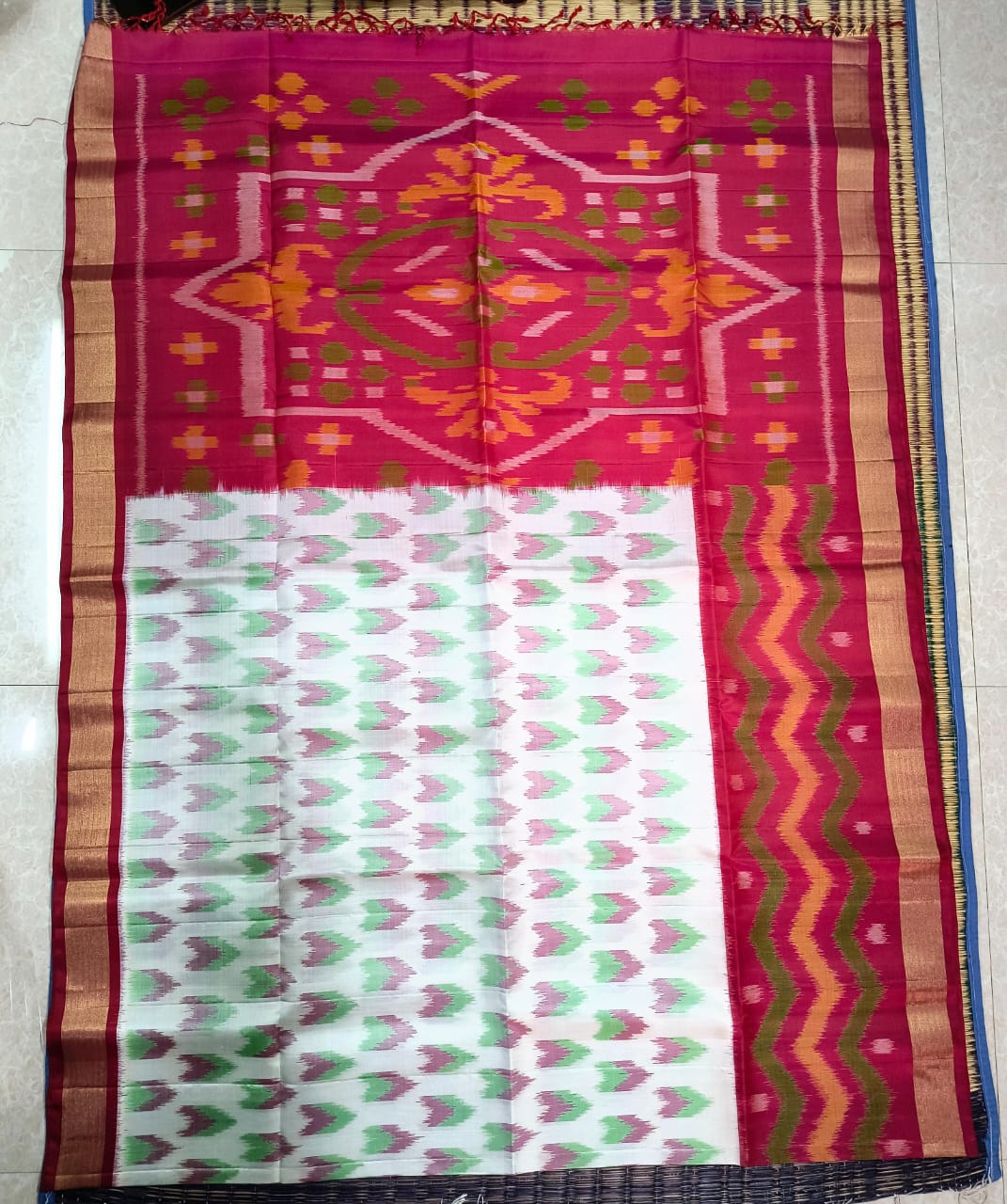 Ikkat Pochampally Pure Silk Saree