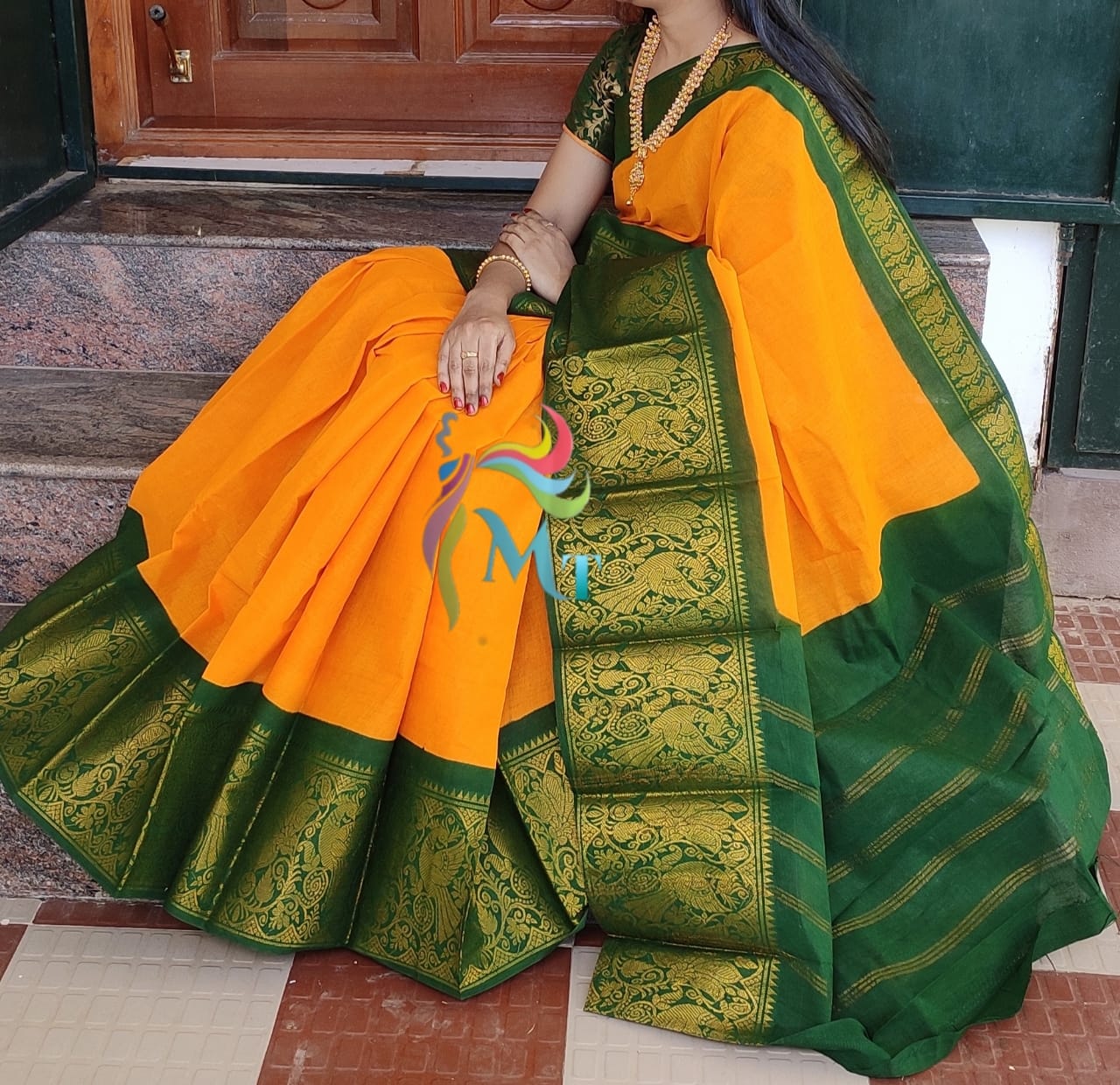 Sungudi Mayuri long border plain cotton sarees